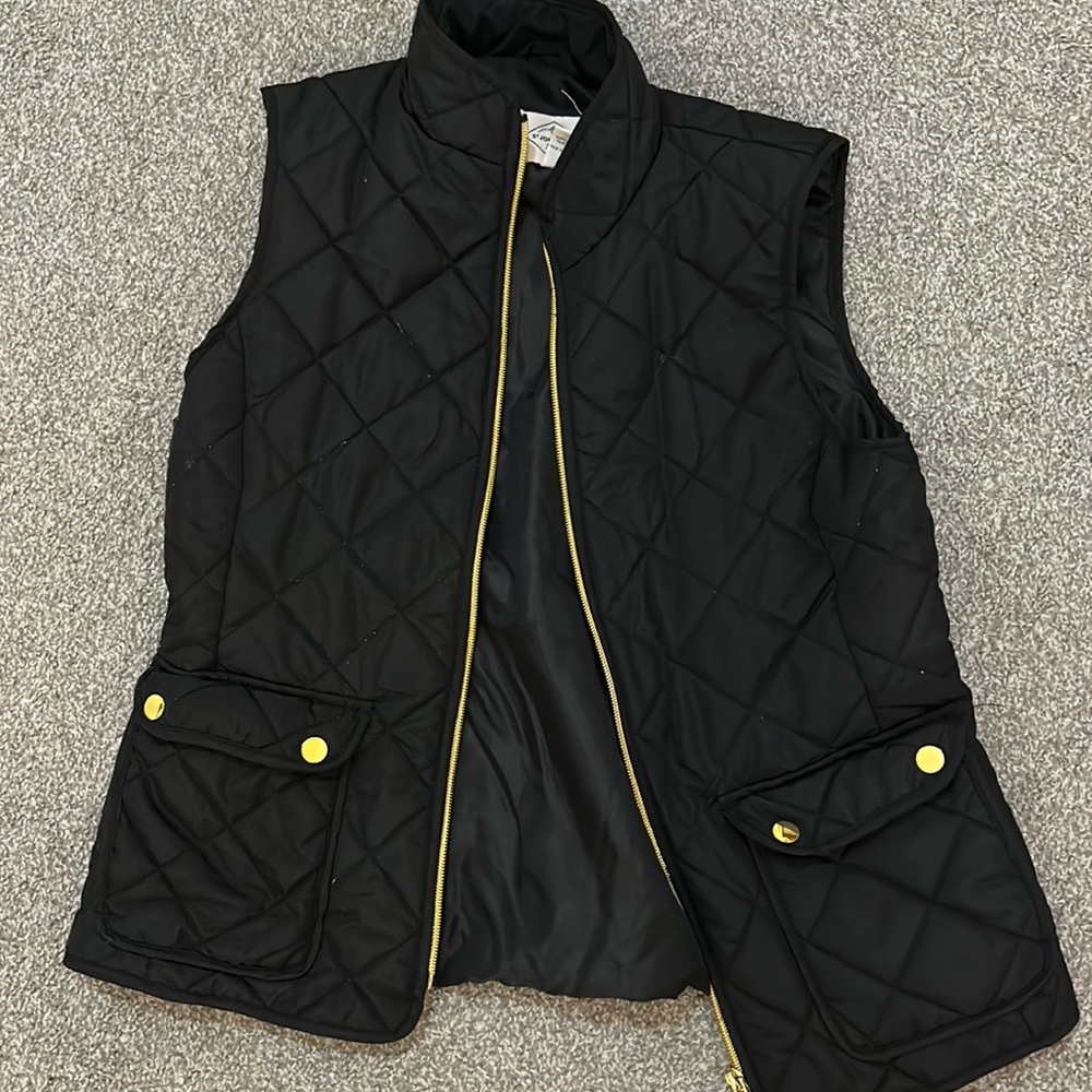 Winter vest! Black. Size small
